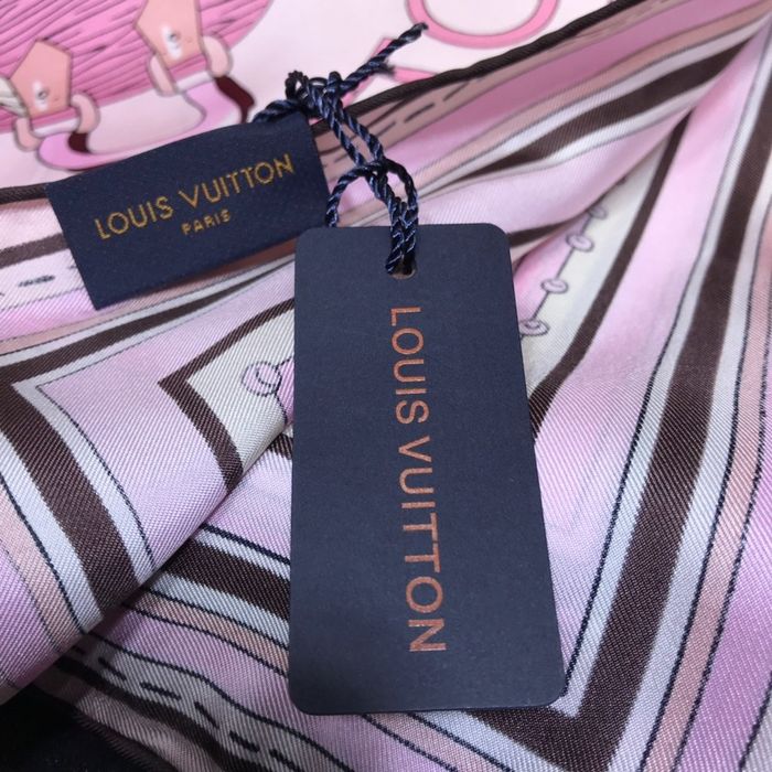 Louis Vuitton Scarf LVS00172